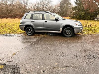 Gebraucht Mitsubishi Outlander 136 PS (100 kW) 2003 Grau SUV