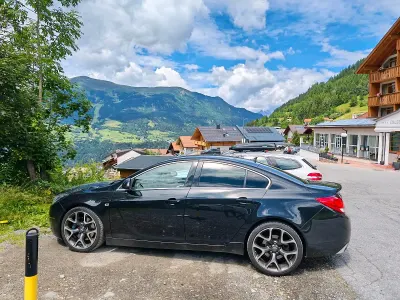 Gebraucht Opel Insignia OPC 325 PS (239 kW) 2010 Schwarz Limousine