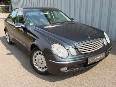 Gebraucht Mercedes E240 177 PS (130 kW) 2002 Grün Limousine