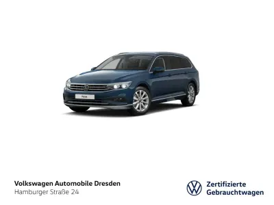 Gebraucht VW Passat Elegance 150 PS (110 kW) 2024 Blau Kombi