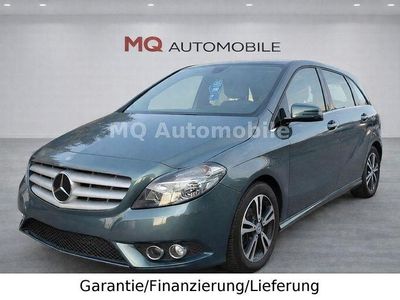 Gebraucht Mercedes B180 109 PS (80 kW) 2013 Blau Van / Kleinbus