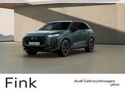 Neu Audi Q3 Comfort 265 PS (194 kW) 2025 Grün (salbeigrün metallic) SUV