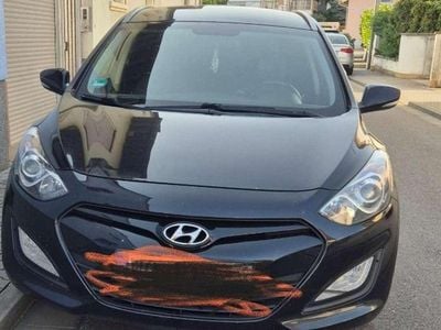 Schwarz Gebraucht 2012 Hyundai i30 Trend Kombi | 6.900 € (Teuer)