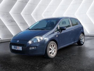 Second-hand Fiat Punto 69 CP (50 kW) 2014 Albastru Hatchback