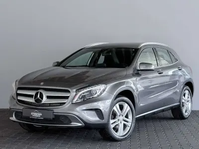 Gebraucht Mercedes GLA200 156 PS (114 kW) 2016 Grau SUV
