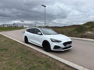 Usata Ford Focus ST 280 CV (205 kW) 2019 Bianco Berlina