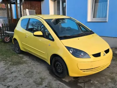 Occasion Mitsubishi Colt Edition 70 PK (51 kW) 2008 Geel Hatchback