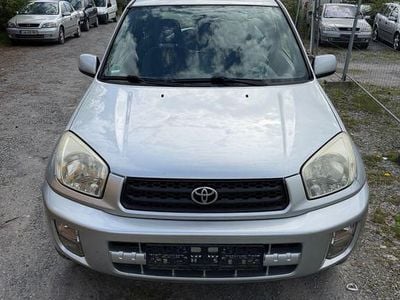 Usata Toyota RAV4 125 CV (91 kW) 2003 Argento SUV