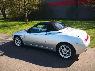 Occasion Alfa Romeo Spider Lusso 155 ch (114 kW) 2000 Argent Cabriolet