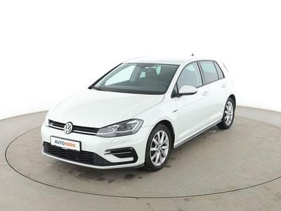 Gebraucht VW Golf VII Highline 2019 Weiß Limousine