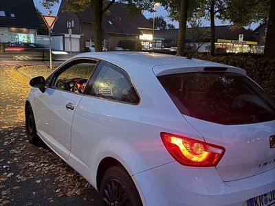 Weiß Gebraucht 2012 Seat Ibiza SC Reference Kleinwagen | 3.400 € (Fairer Preis)