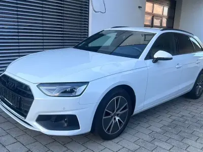 Gebraucht Audi A4 Sport 150 PS (110 kW) 2022 Gletscherweiss Kombi