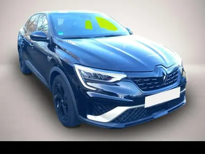 Gebraucht Renault Arkana Engineered 94 PS (69 kW) 2022 Manufacturer SUV