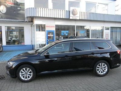 Gebraucht VW Passat Business 150 PS (110 kW) 2023 Schwarz Kombi