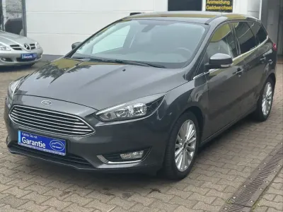 Używany Ford Focus Titanium 150 KM (110 kW) 2015 Szary Sedan/Limuzyna