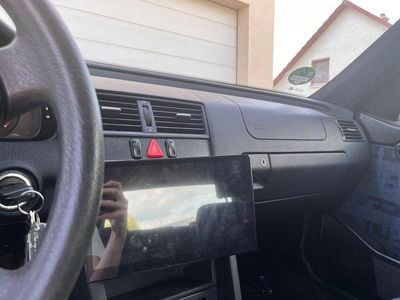 Mercedes C180
