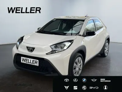 Neu Toyota Aygo X Business Edition 72 PS (52 kW) 2025 Weiss SUV