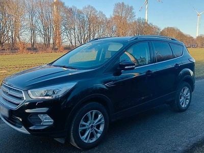 Gebraucht Ford Kuga Titanium 150 PS (110 kW) 2018 Schwarz SUV