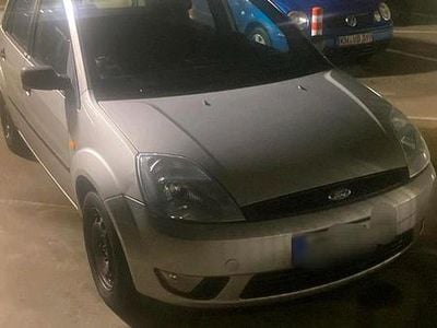 Second-hand Ford Fiesta 80 CP (58 kW) 2005 Hatchback