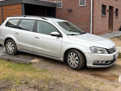 Gebraucht VW Passat 140 PS (102 kW) 2012 Silber Kombi
