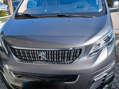 Gebraucht Peugeot e-Traveller 57 kW (78 PS) 2021 Grau Van / Kleinbus