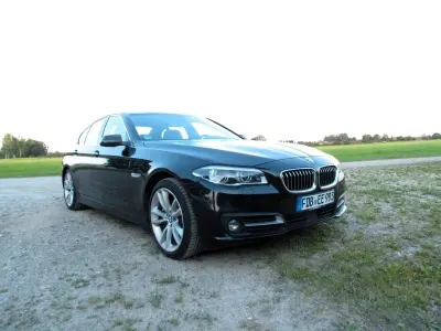 Gebraucht BMW 530 Luxury Line 258 PS (189 kW) 2015 Schwarz Limousine