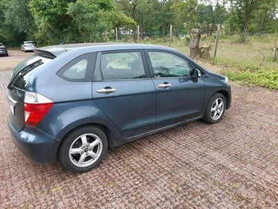 Honda FR-V