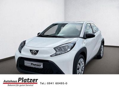 Neu Toyota Aygo X Business Edition 72 PS (52 kW) 2025 Weiss SUV