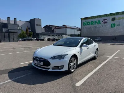 Gebraucht Tesla Model S 309 kW (421 PS) 2016 Weiß Kleinwagen