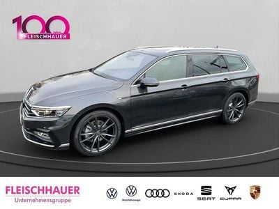 Grau Gebraucht 2024 VW Passat Business Kombi | 42.990 € (Fairer Preis)