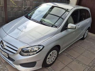 Mercedes B180