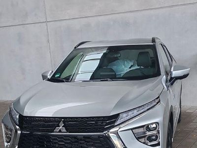 Gebraucht Mitsubishi Eclipse Cross Select 188 PS (138 kW) 2022 Silber SUV