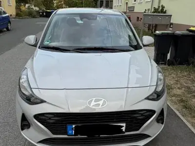 Gebraucht Hyundai i10 Trend 63 PS (46 kW) 2025 Grau Kleinwagen