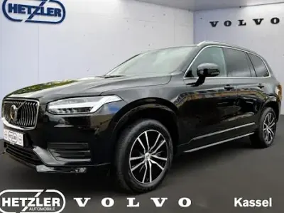Używany Volvo XC90 Momentum 235 KM (172 kW) 2021 Czarny SUV