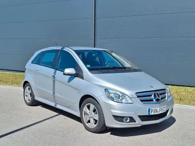 Gebraucht Mercedes B180 116 PS (85 kW) 2009 Grau Van / Kleinbus