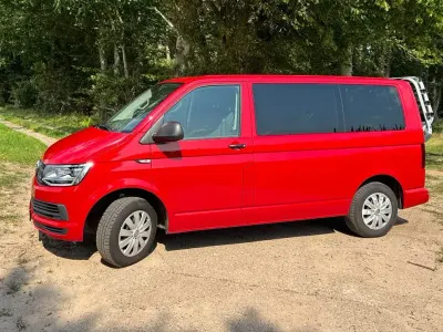 Gebraucht VW Multivan 150 PS (110 kW) 2019 Rot Van / Kleinbus