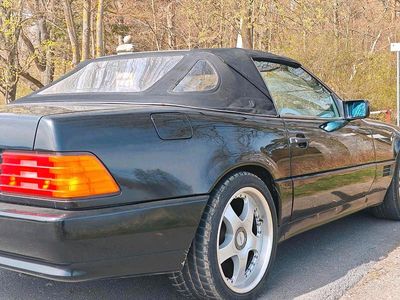 Second-hand Mercedes SL300 234 CP (172 kW) 1990 Negru Cabrio