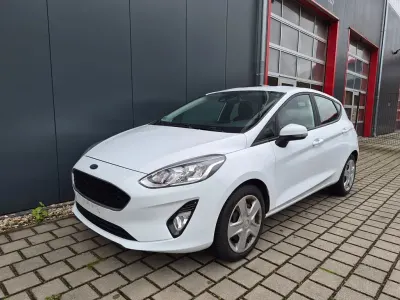 Gebraucht Ford Fiesta Cool & Connect 75 PS (55 kW) 2020 Weiß Kleinwagen