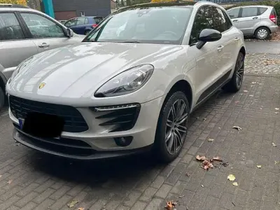 Gebraucht Porsche Macan S Diesel 258 PS (189 kW) 2016 Grau SUV