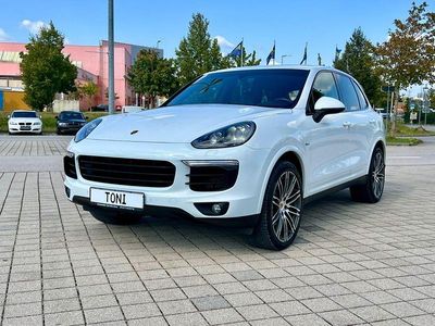 Weiß Gebraucht 2016 Porsche Cayenne Platinum Edition SUV | 29.000 € (Teuer)