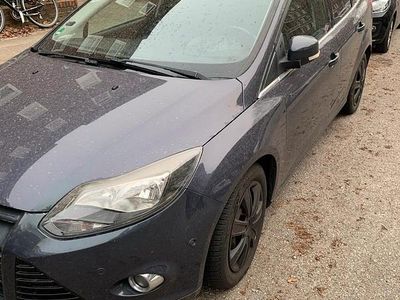 Gebraucht Ford Focus 125 PS (91 kW) 2012 Blau Kombi