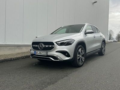 gebraucht Mercedes GLA220 4MATIC DCT -Neuzustand