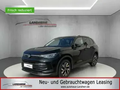 Neu VW Tiguan Life 150 PS (110 kW) 2026 Schwarz SUV