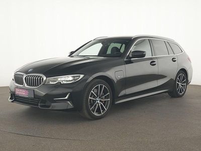 BMW 330e