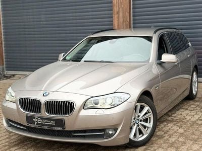 Gebraucht BMW 530 Sport Line 258 PS (189 kW) 2013 Silber Kombi