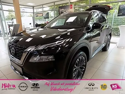 Neu Nissan X-Trail Tekna 163 PS (119 kW) 2026 Schwarz SUV