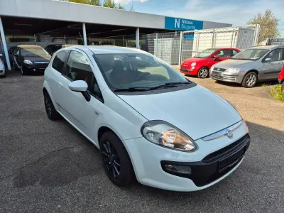Usata Fiat Punto Evo Dynamic 77 CV (56 kW) 2010 Bianco Utilitaria