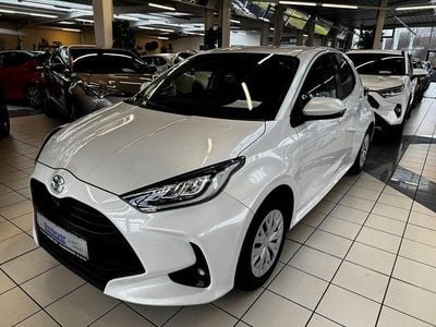 Gebraucht Toyota Yaris 125 PS (91 kW) 2021 Weiss Kleinwagen