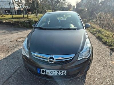 Grau Gebraucht 2013 Opel Corsa Kleinwagen | 5.700 € (Fairer Preis)