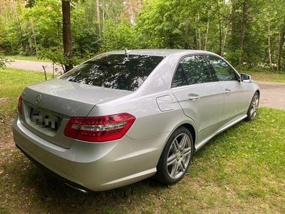 Usata Mercedes E350 AMG 272 CV (200 kW) 2009 Argento Berlina
